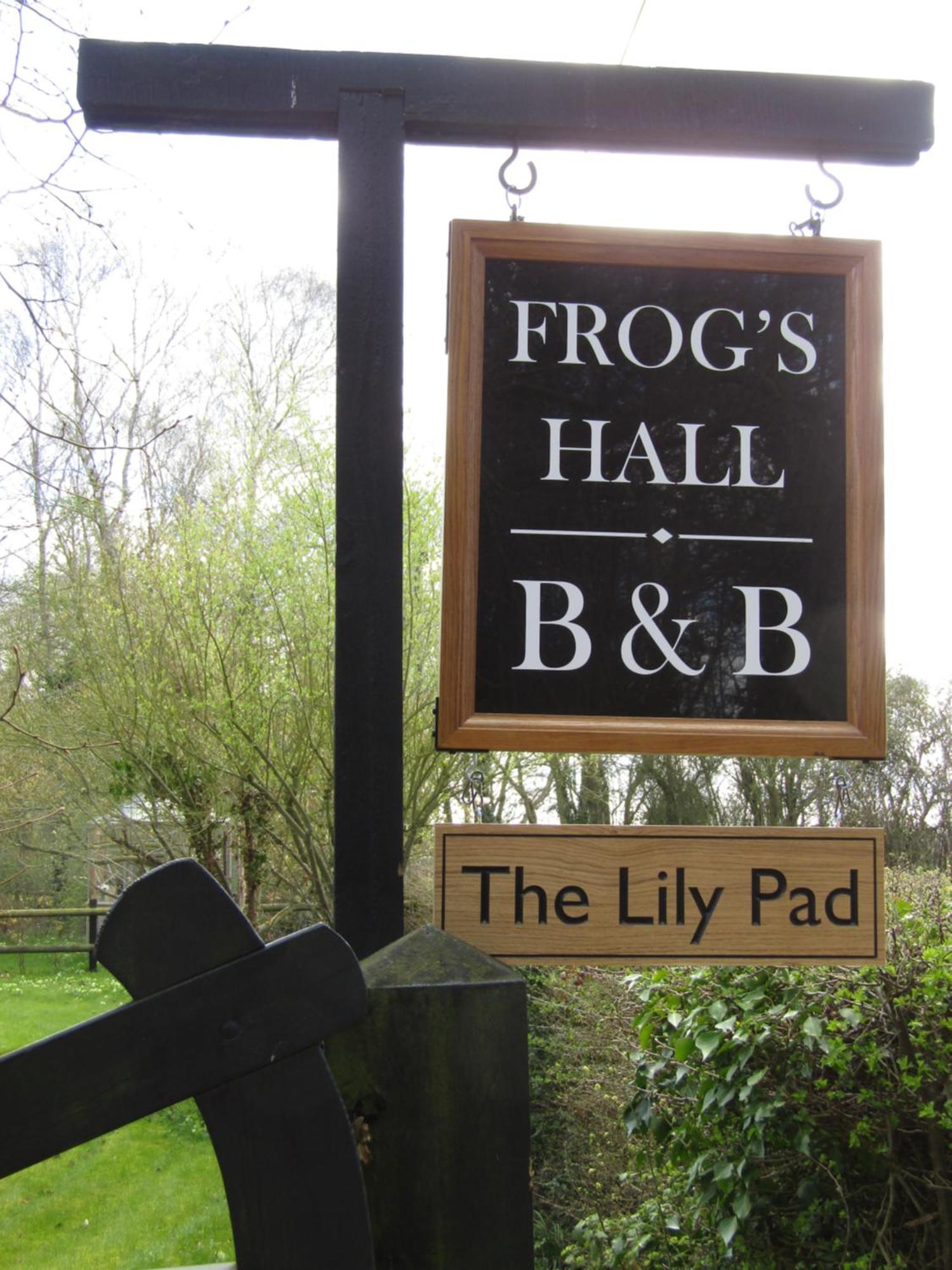 Frogs Hall B&B Eye  Екстериор снимка
